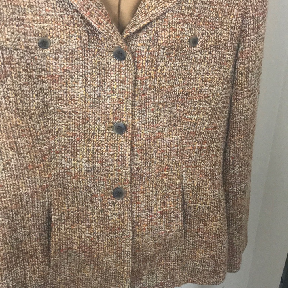 Beautiful blazer... - Picture 4 of 5